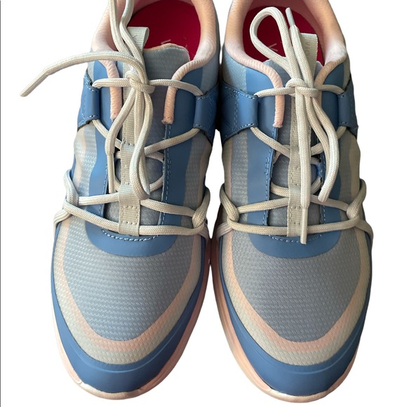 Vionic Austyn Sneaker in Azure Synthetic Mesh brand new 9 - Picture 1 of 5